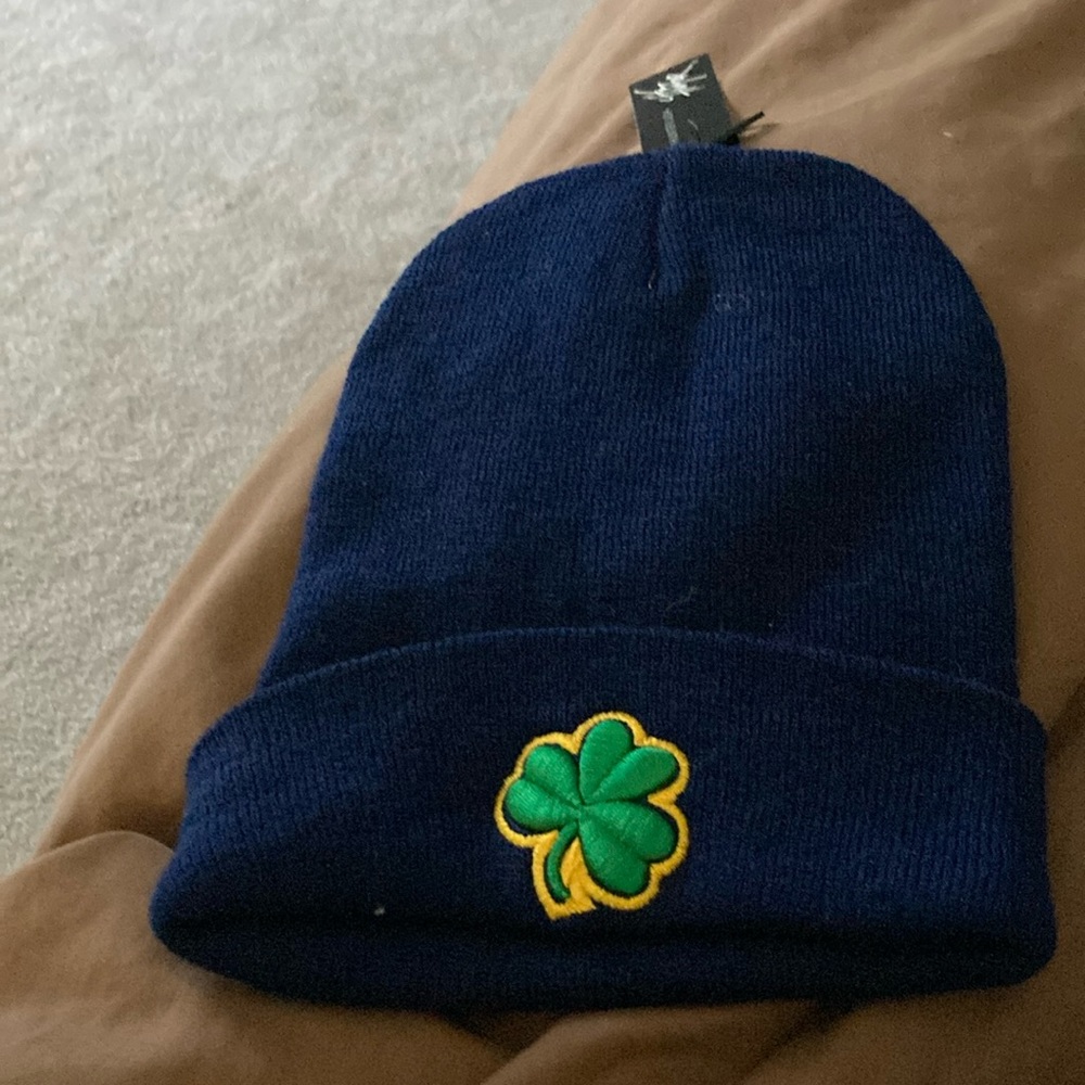 NWT Blue shamrock hat st. Patty’s day